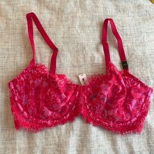 Very sexy unlined Demi 34DD/34E Victoria’s Secret